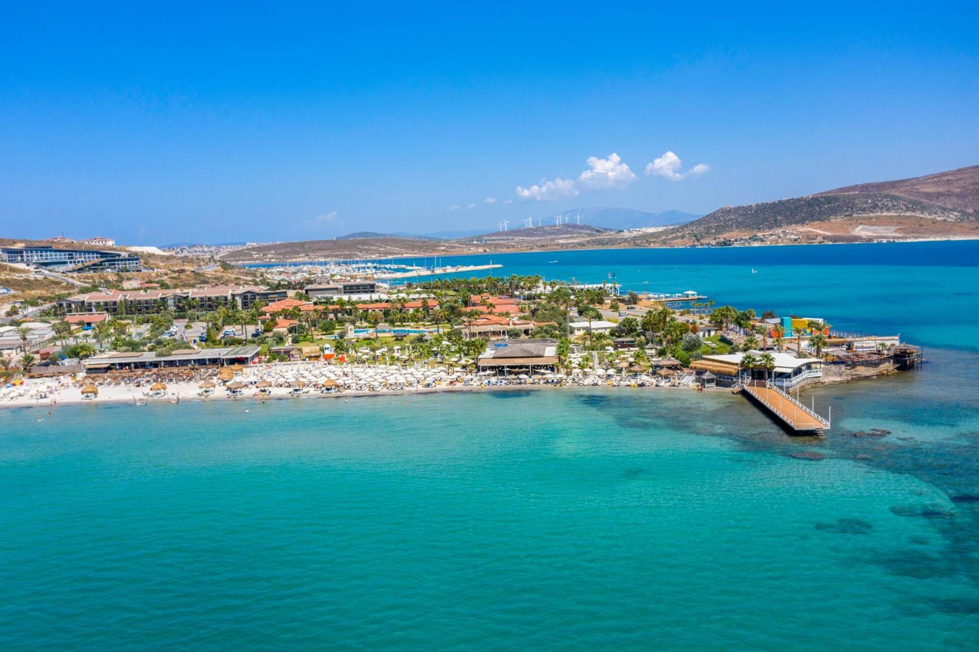 Alacati Beach Resort ภายนอก รูปภาพ