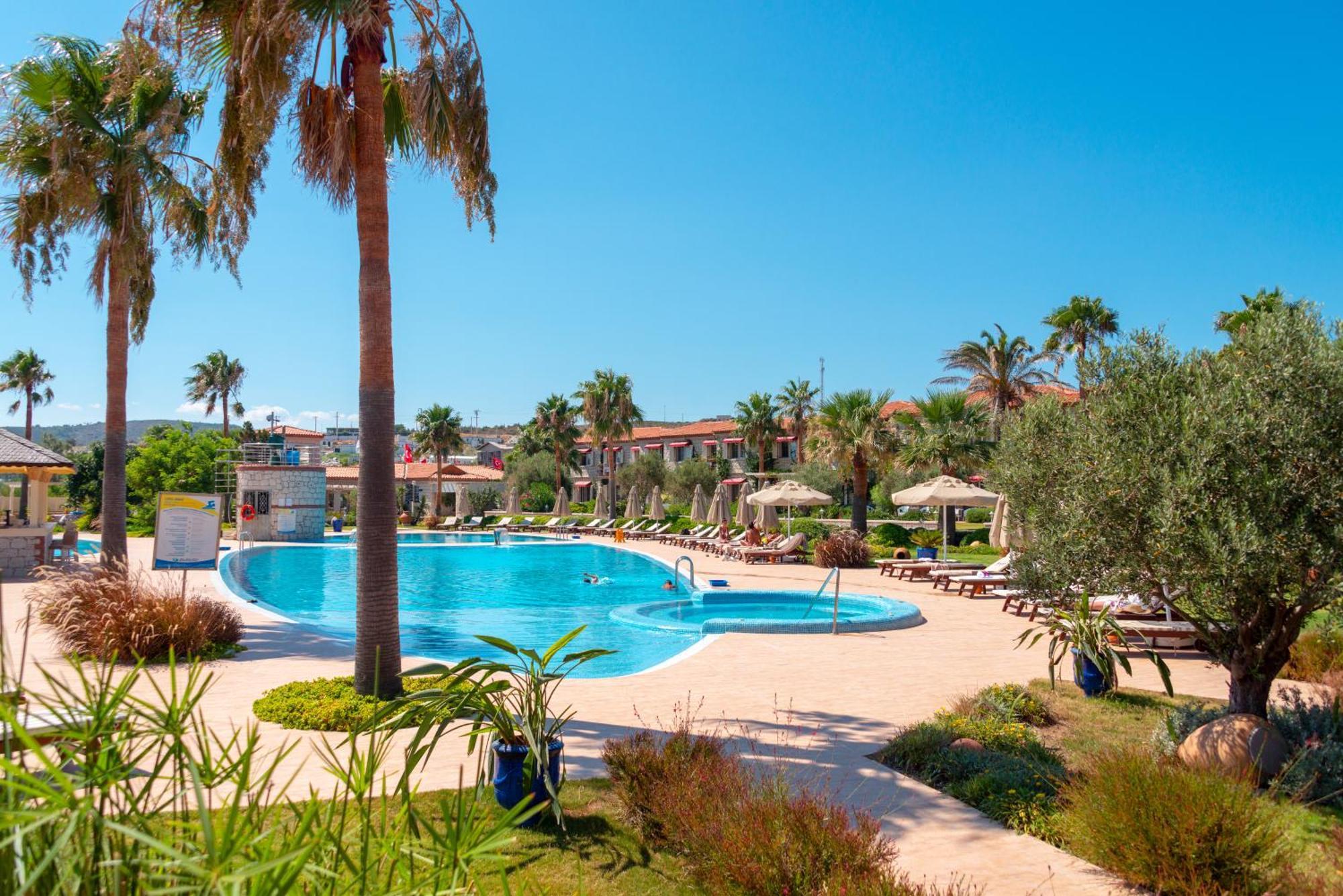 Alacati Beach Resort ภายนอก รูปภาพ