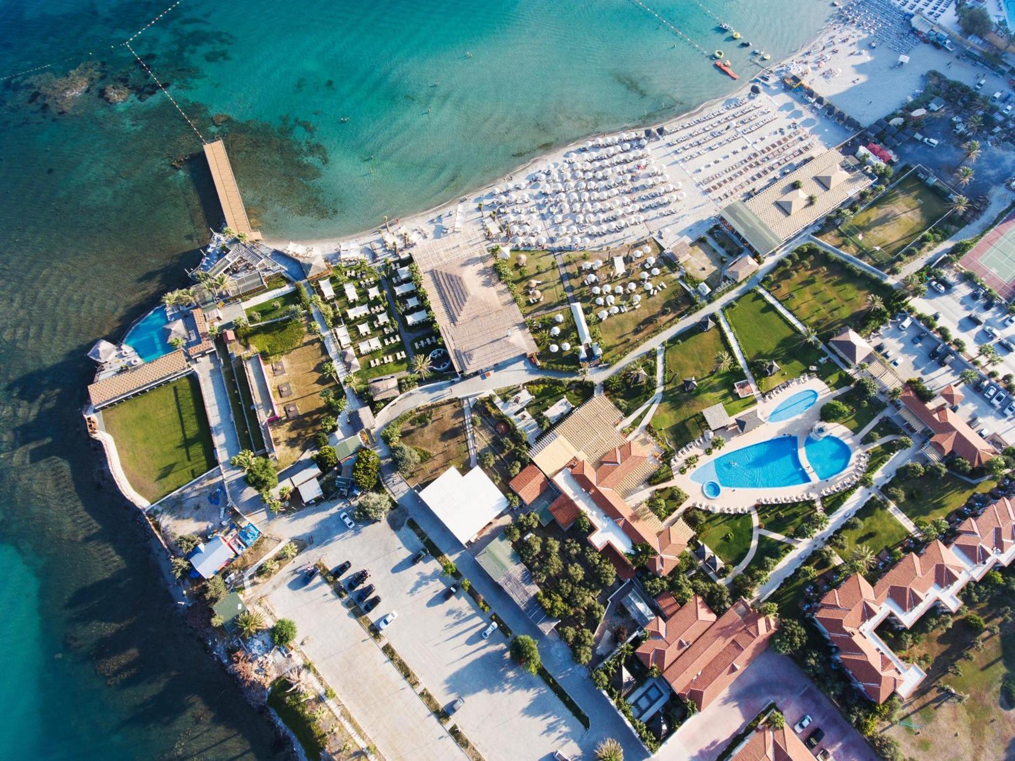 Alacati Beach Resort ภายนอก รูปภาพ