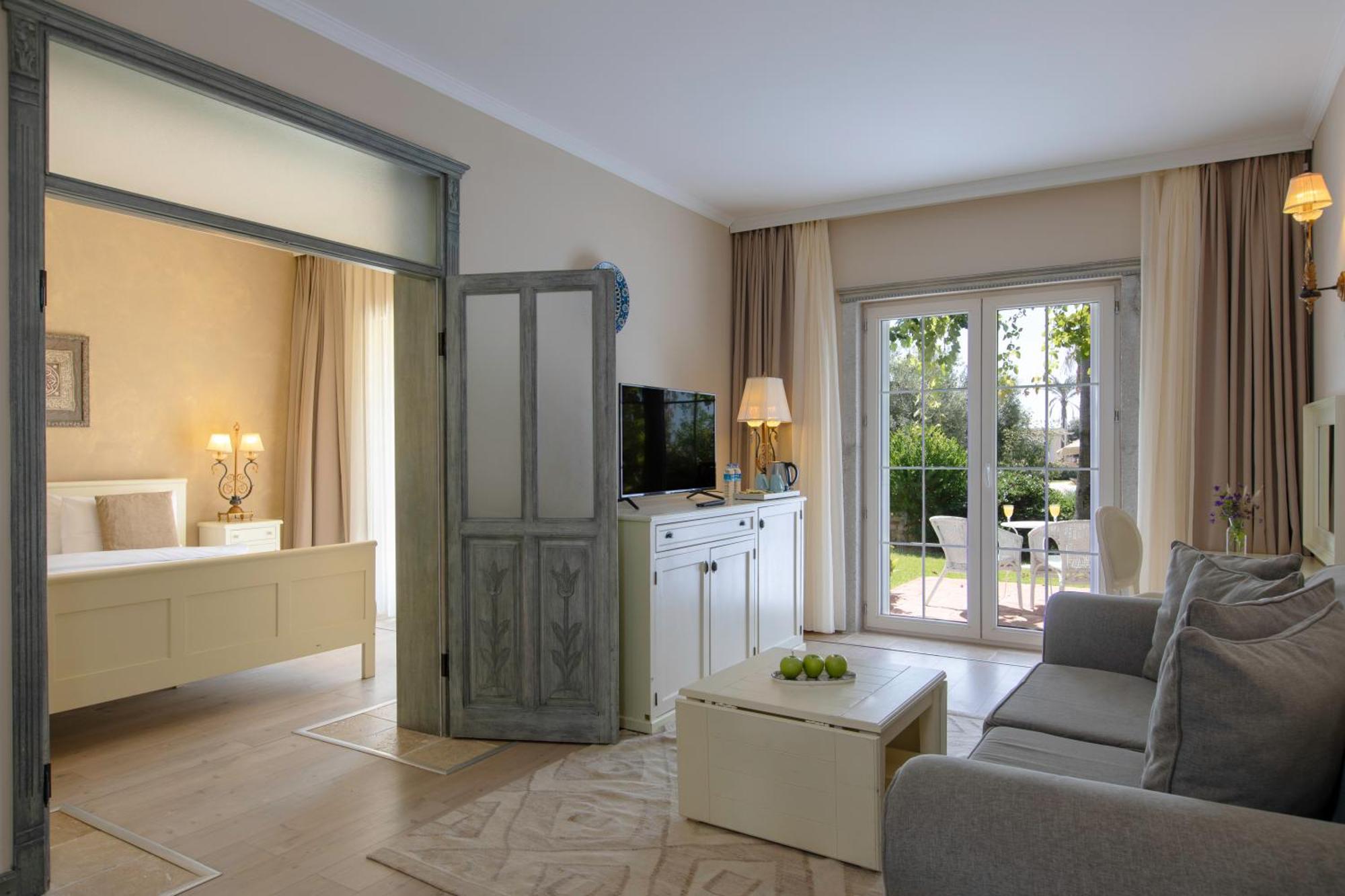 Alacati Beach Resort ภายนอก รูปภาพ