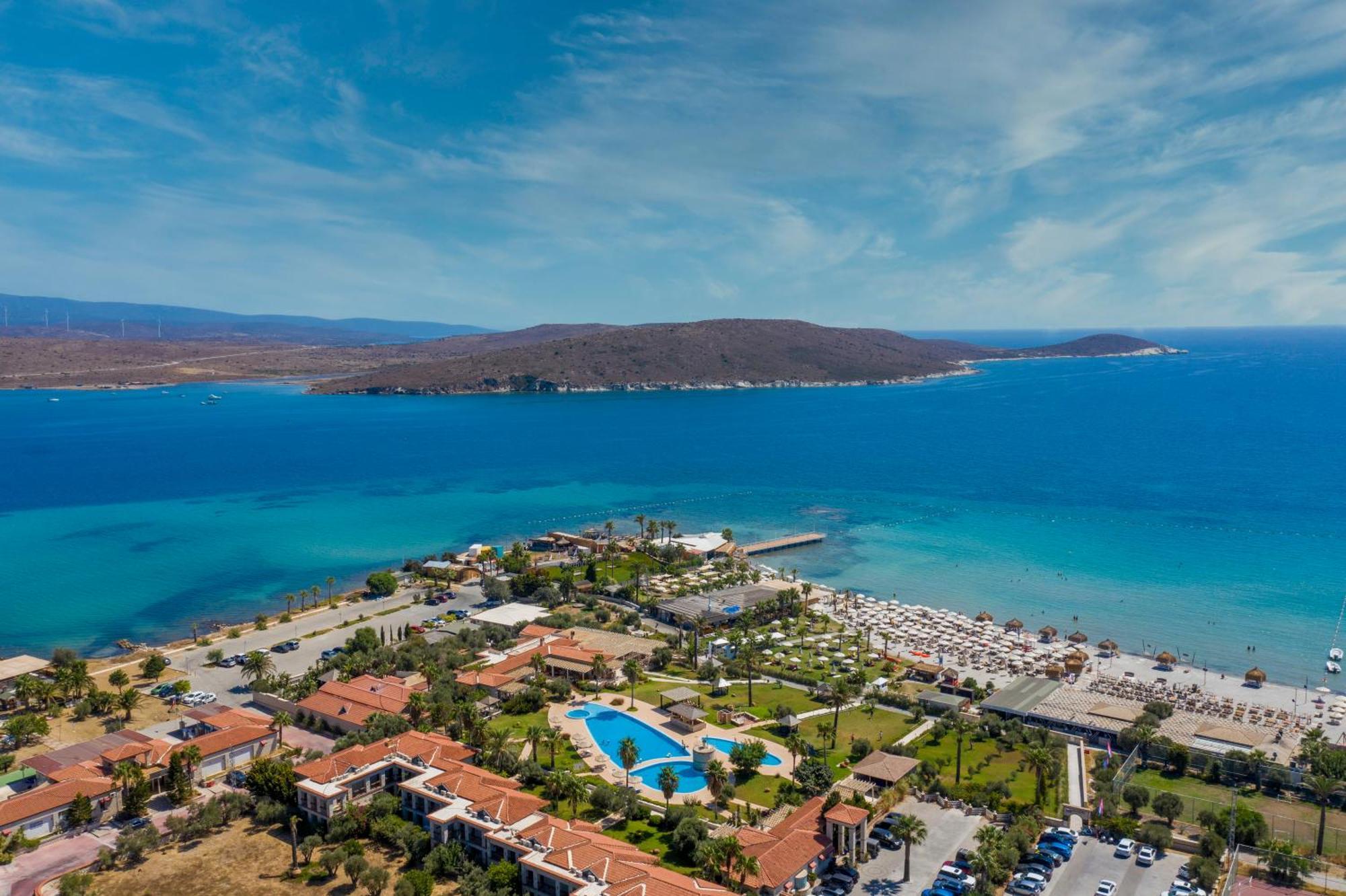 Alacati Beach Resort ภายนอก รูปภาพ