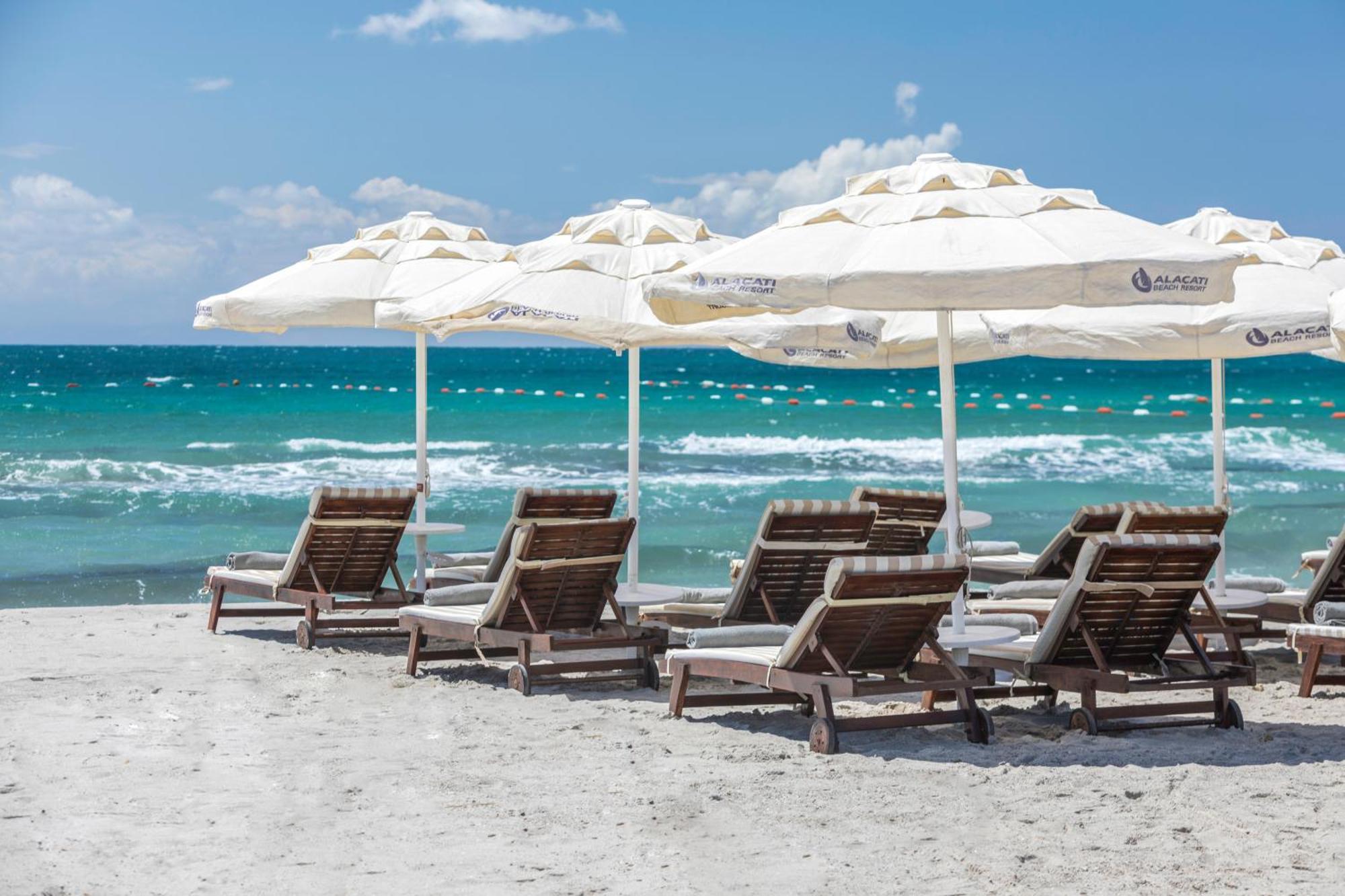 Alacati Beach Resort ภายนอก รูปภาพ